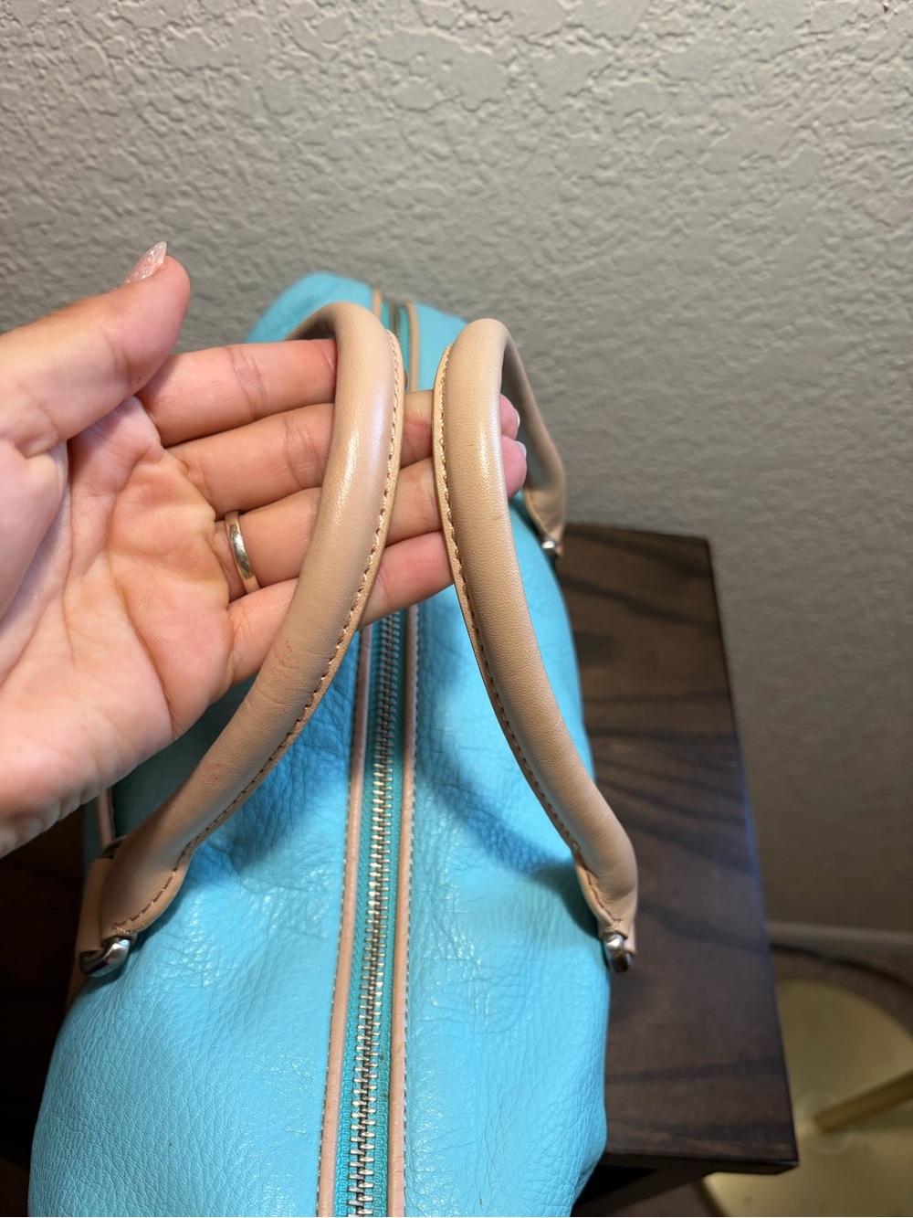 Ann Taylor Turquoise Leather Barrel Satchel Handbag - Picture 5 of 7
